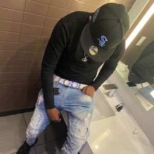 Meet your Posher, Adam